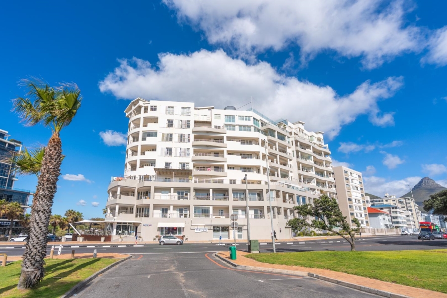 2 Bedroom Property for Sale in Mouille Point Western Cape